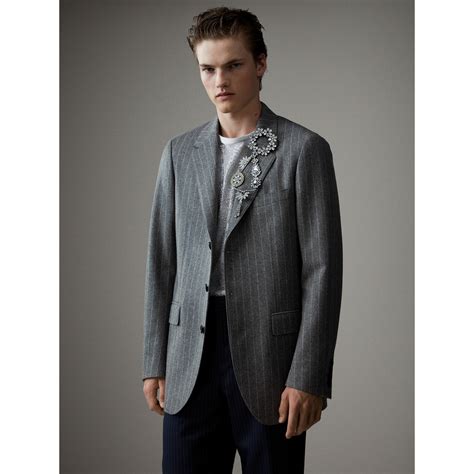 giacca comoleto burberry uomo|Giacca sartoriale in lana gessata (Coal/cobble) .